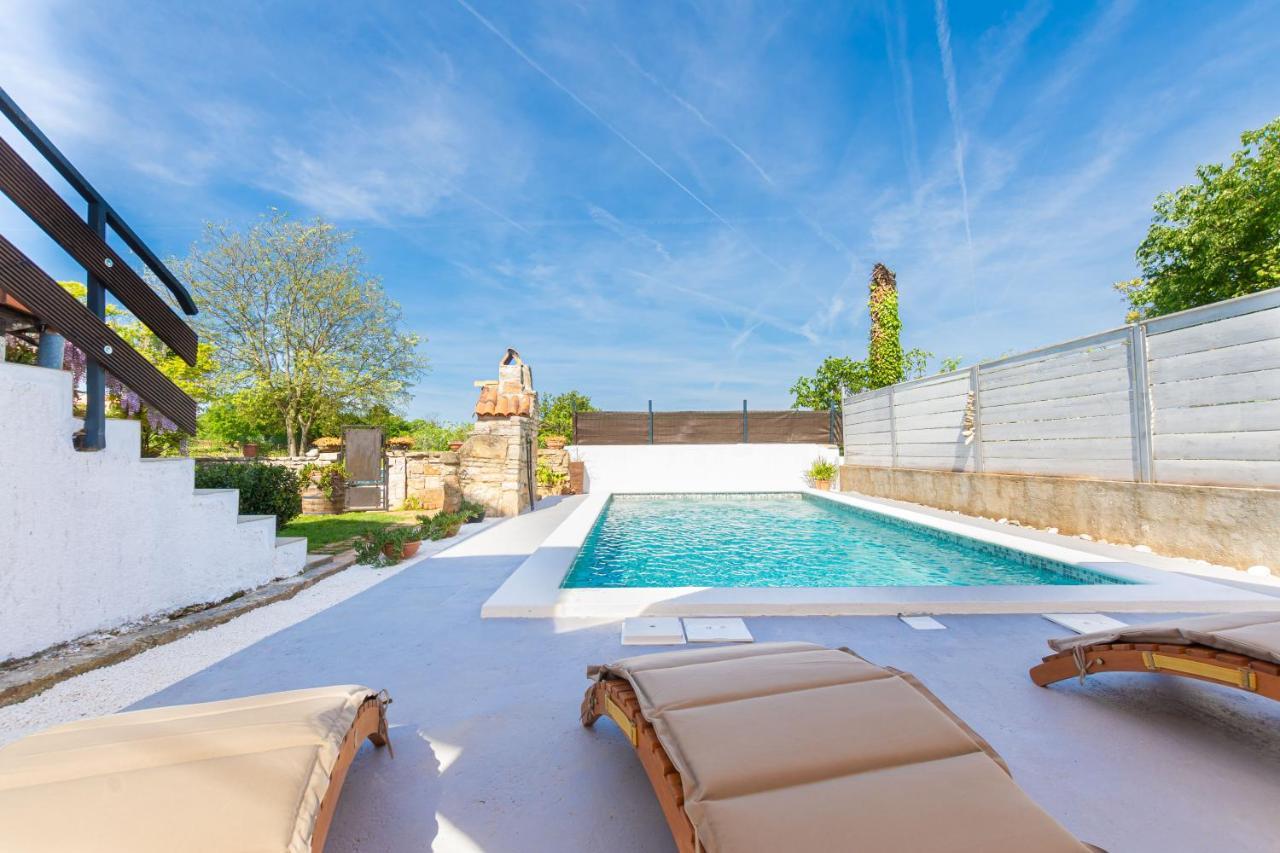 PUY Apartment Adriana On Peaceful Location With Pool מראה חיצוני תמונה
