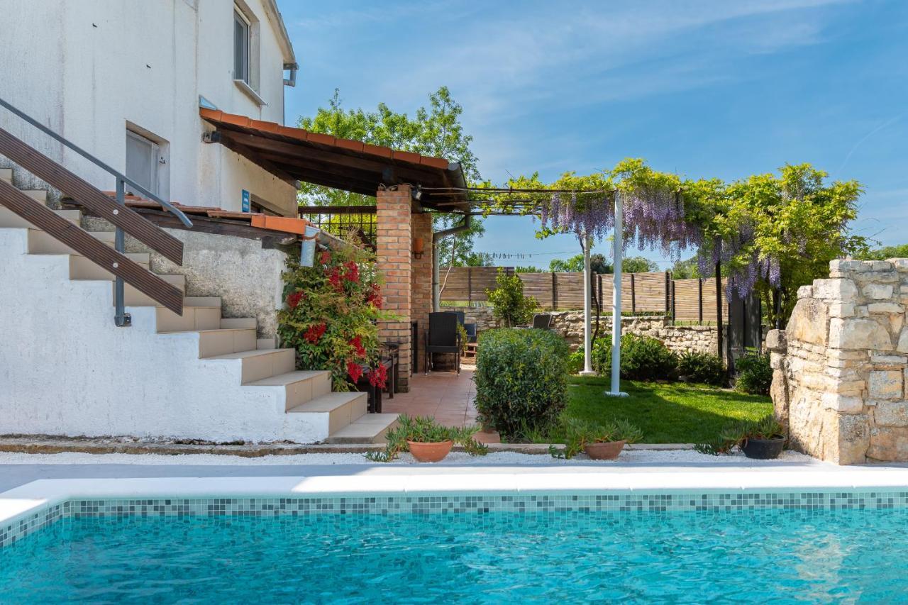 PUY Apartment Adriana On Peaceful Location With Pool מראה חיצוני תמונה