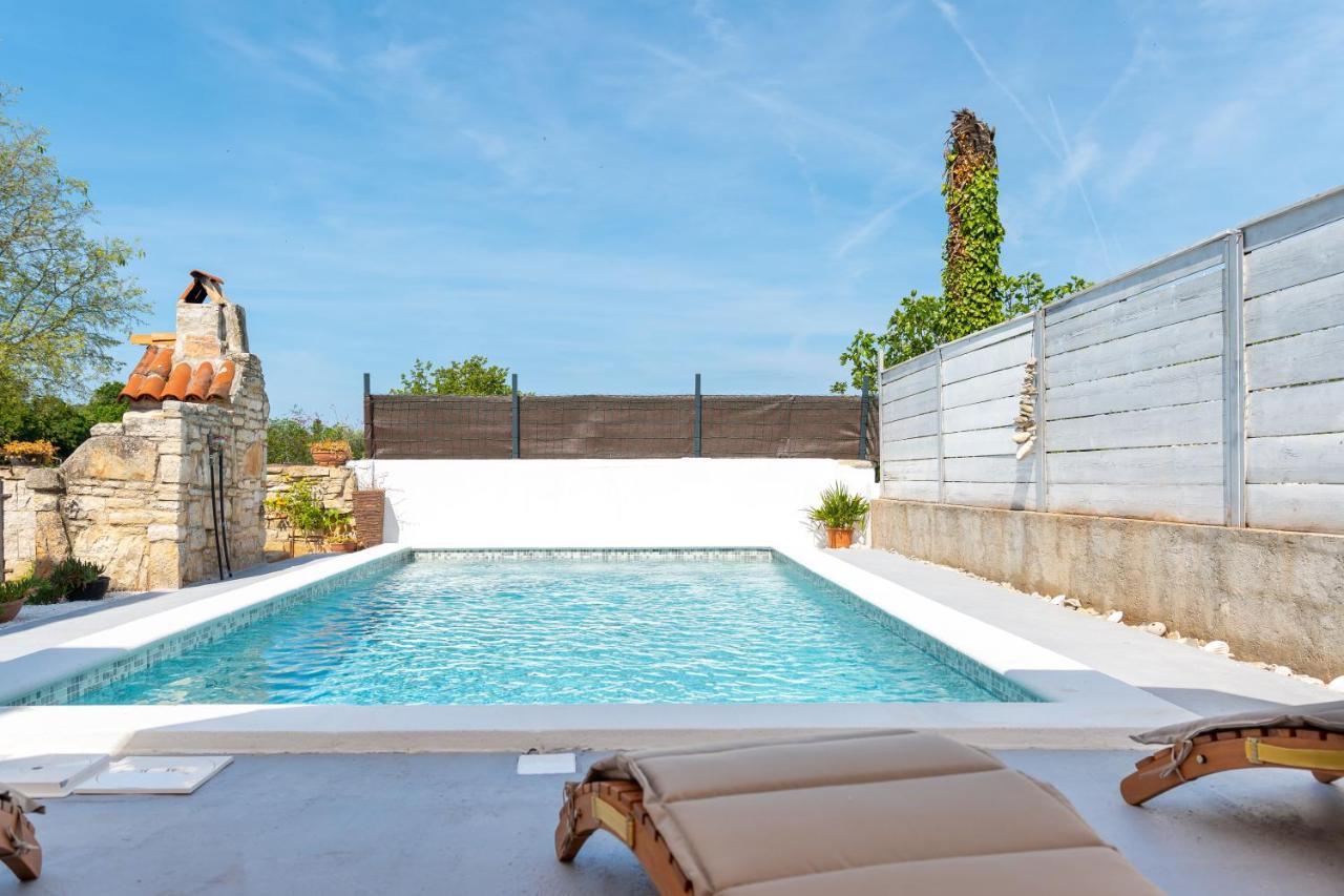 PUY Apartment Adriana On Peaceful Location With Pool מראה חיצוני תמונה